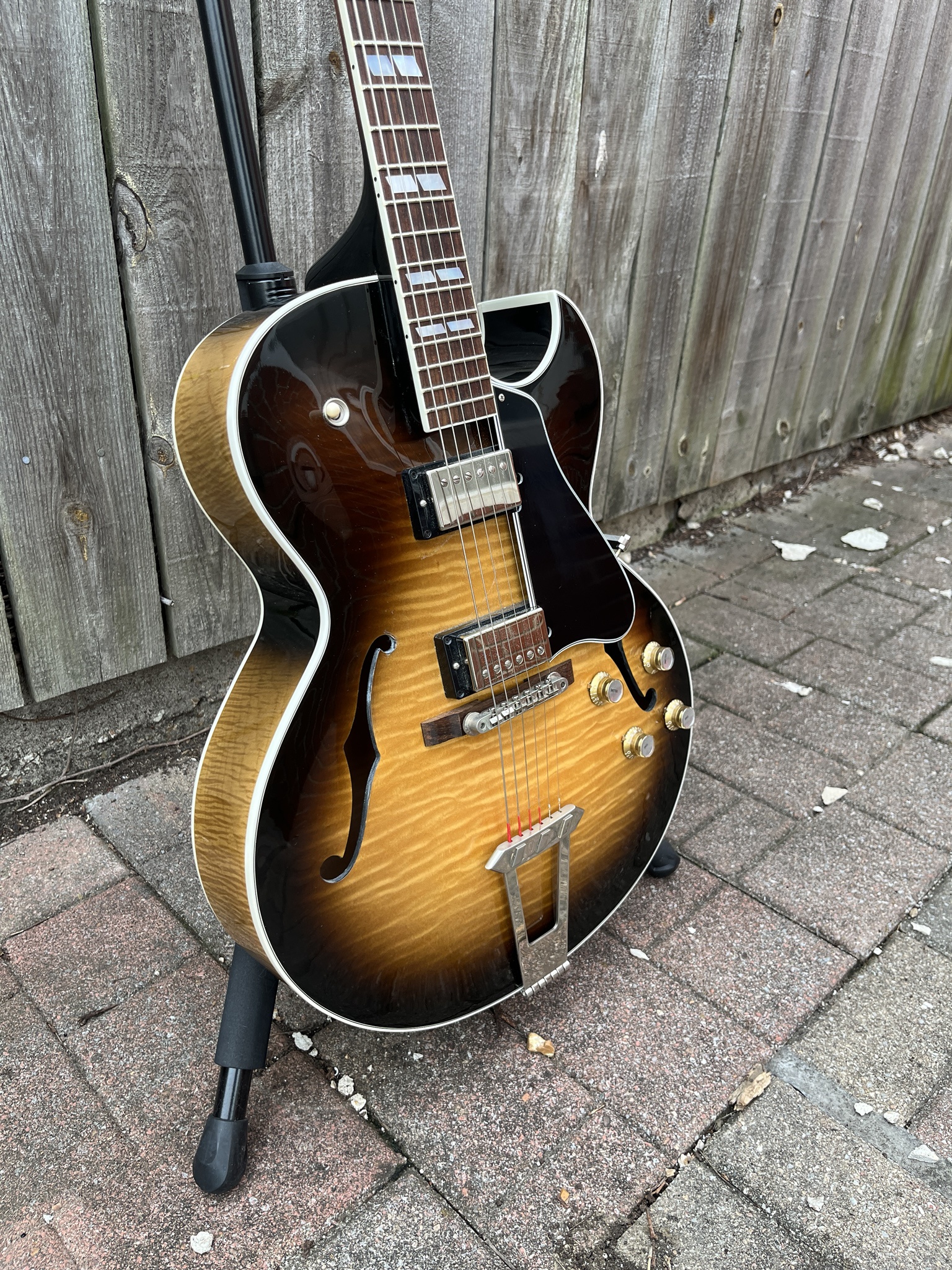 2007 Gibson ES175-0d24cb04-4e43-4eb2-b546-0b2f4f5b1a92-jpeg
