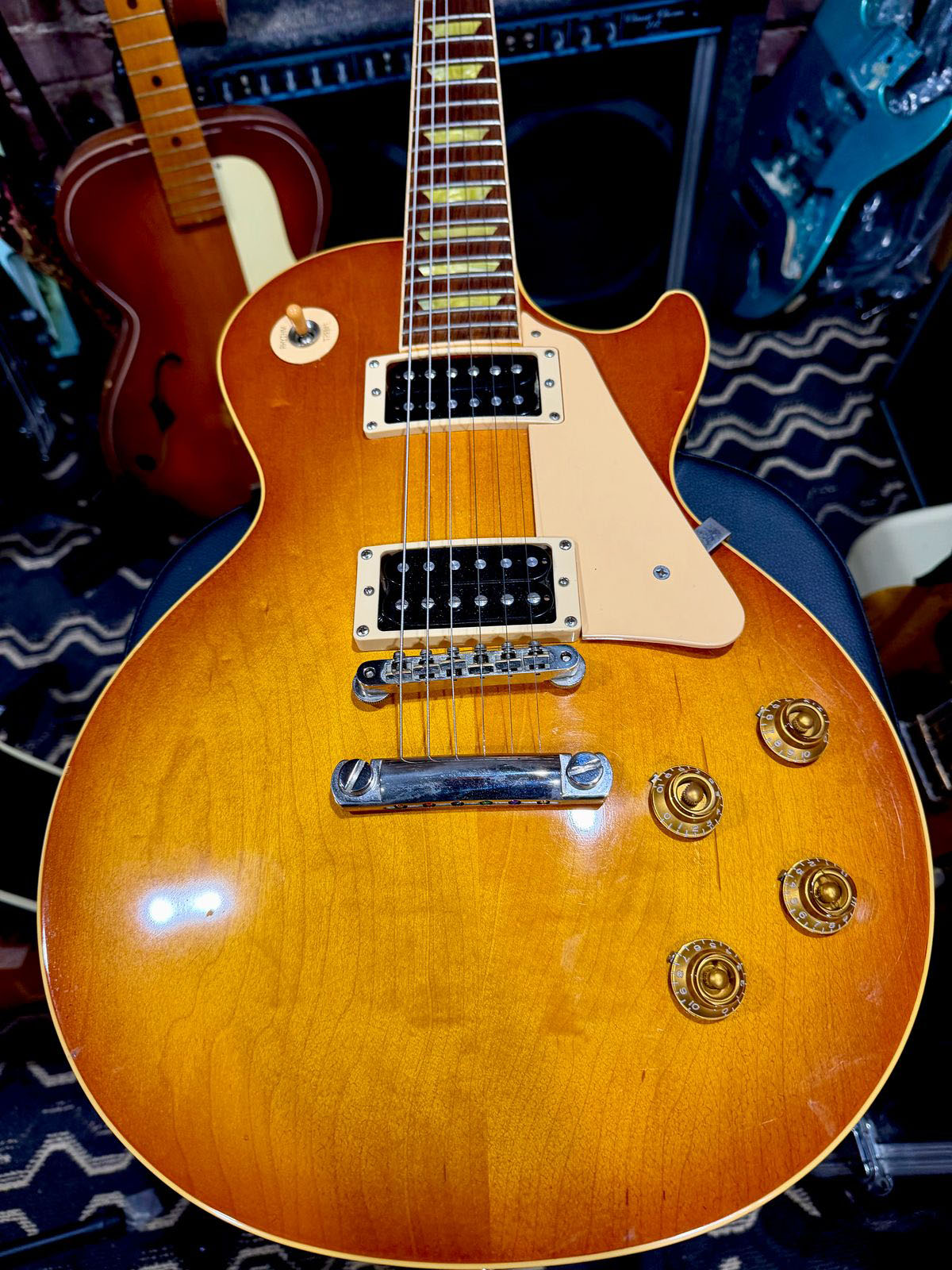 2002 Les Paul classic-7d20f16e-9031-414c-97a0-e79216ce45ca-copy-jpg