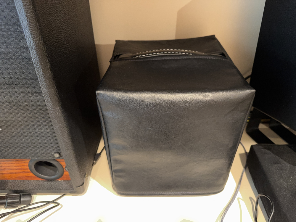 Mint Henriksen Blu 6 from original owner-slipcover-jpg