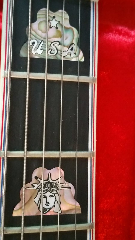 Aaron Cowles guitar-51155140798_c32df7d6dc_c-jpg